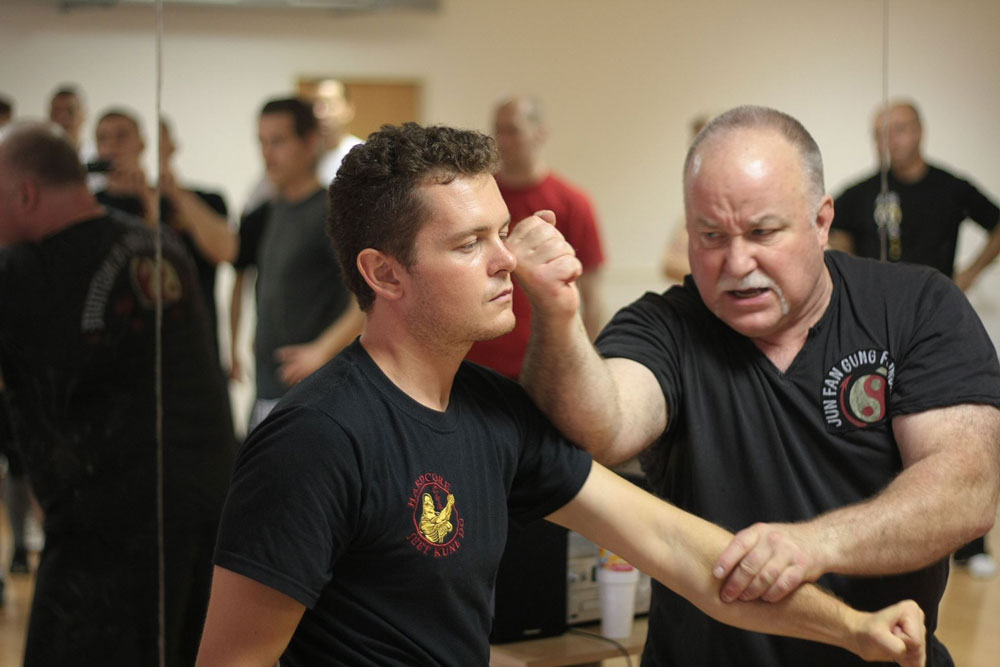 Sifu Davis demonstrating lop sao qua chuie technique